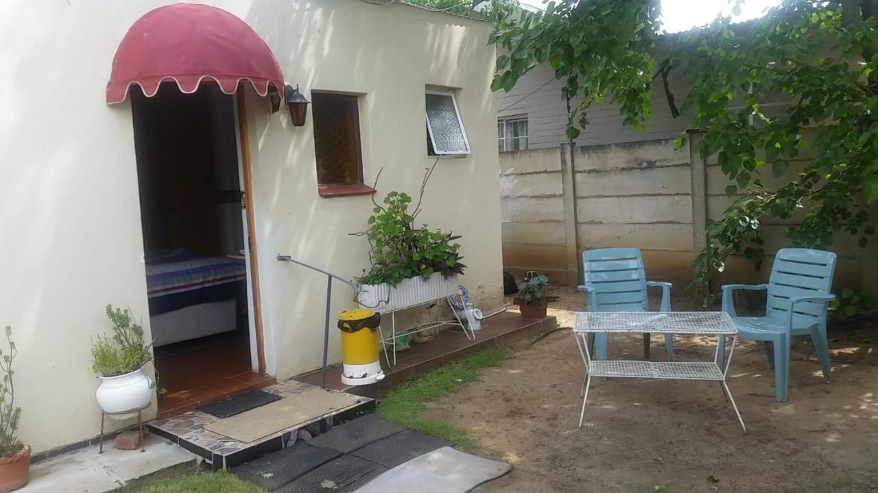Heila'S In House Family Room-Homestay! Bloemfontein Exteriör bild