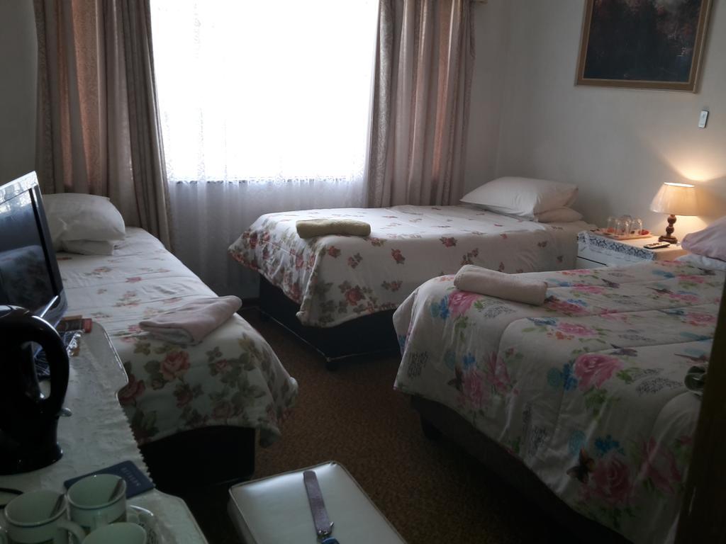 Heila'S In House Family Room-Homestay! Bloemfontein Exteriör bild